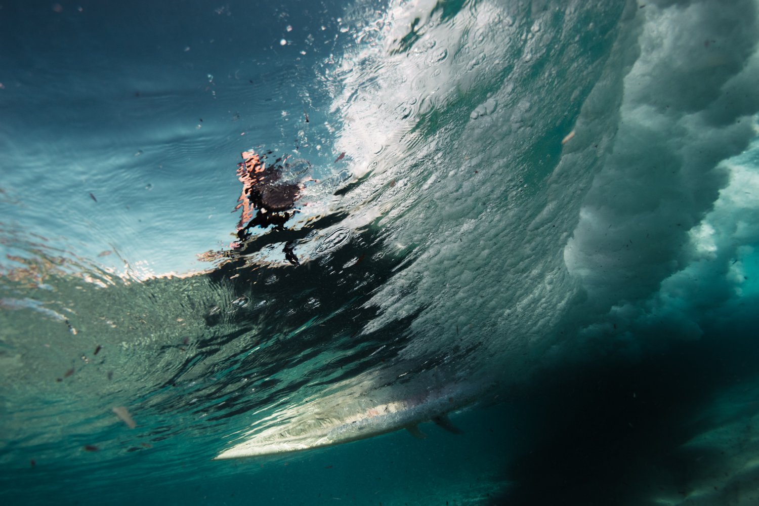 surf underwater corse corsica sea mediterranean island france french photographer photographe ajaccio Krista Espino Capo di feno wave femme woman fine art photography sous l'eau marine lamer la mer-22.jpg