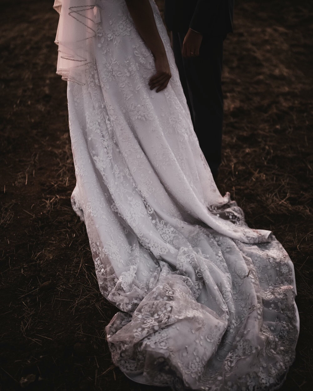 Romance at dusk​​​​​​​​
.​​​​​​​​
.​​​​​​​​
.​​​​​​​​
. ​​​​​​​​
​​​​​​​​
#wedding #weddingphotography #lookslikefilmweddings #theknot #thelane #bohemianbride #junebugweddings #loveandwildhearts #belovedstories #heywildweddings #greenweddingshoes #ra