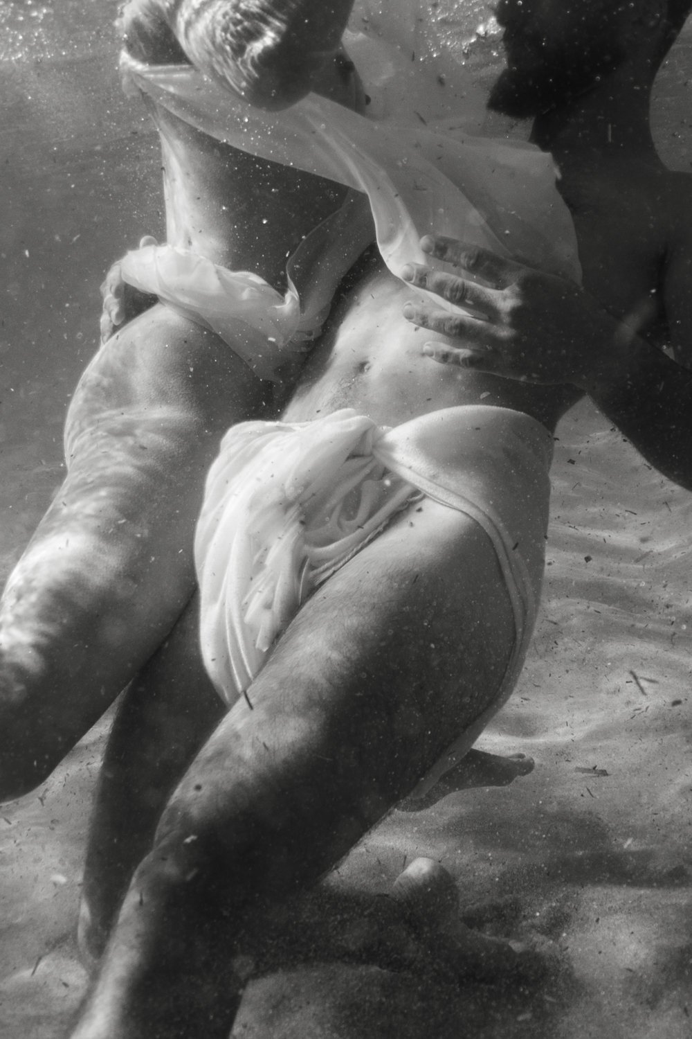 underwater love couple session Krista Espino Anza Creative love amour sous l'eau corse corsica-10.jpg