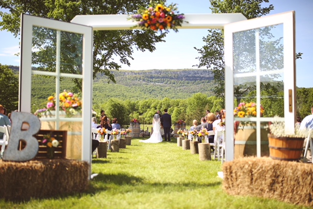 Hudson Valley Outdoor Wedding