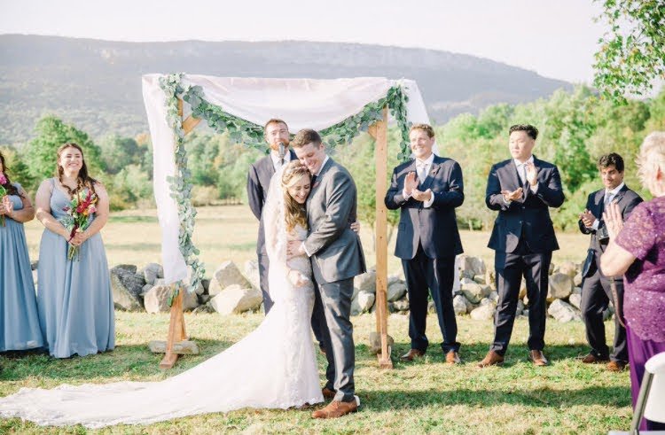  Hudson Valley Barn Wedding, Hudson Valley Outdoor Wedding, Hudson Valley Wedding with a view, Farm wedding venue, upstate farm wedding venue 