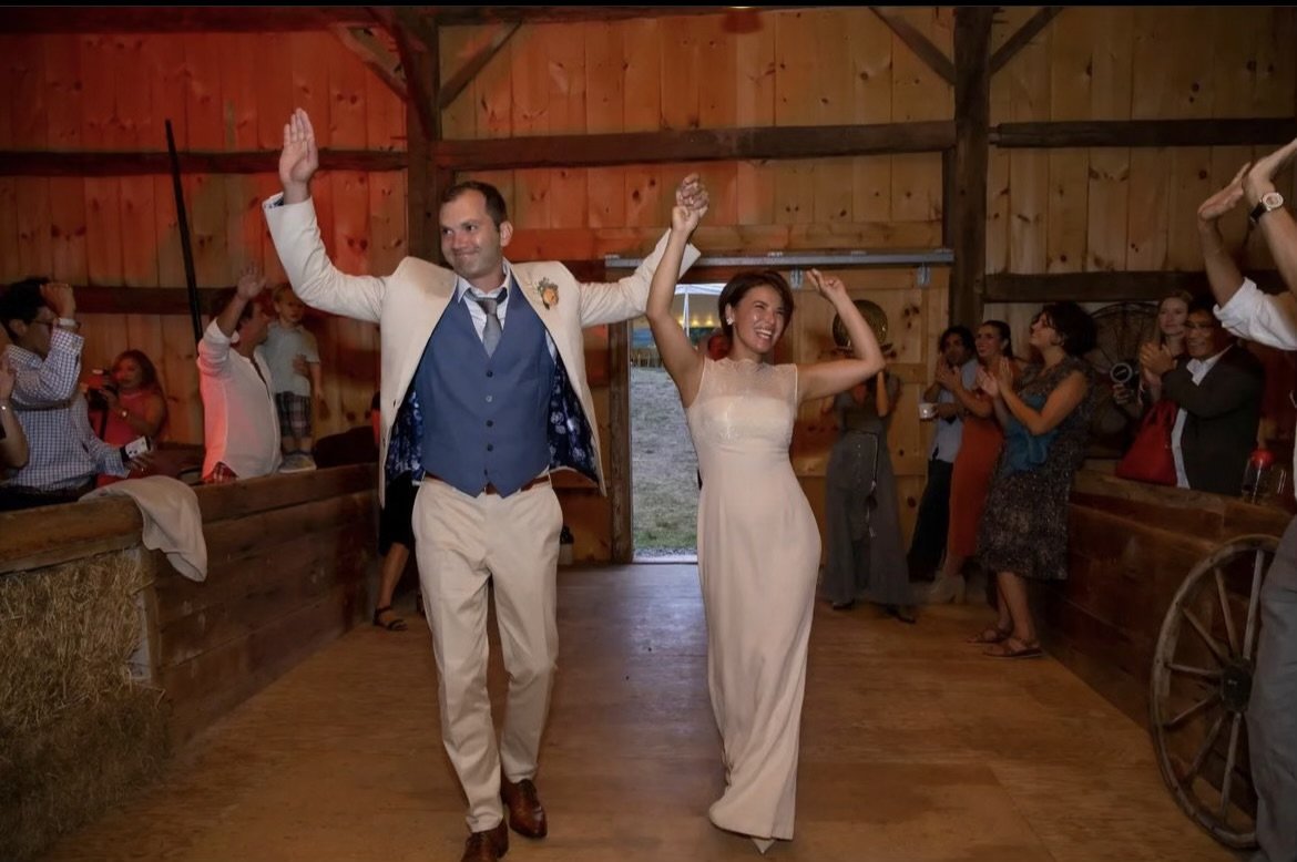  Hudson Valley Barn Wedding, Hudson Valley Outdoor Wedding, Hudson Valley Wedding with a view, Farm wedding venue, upstate farm wedding venue 