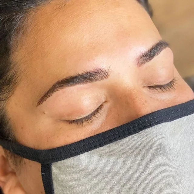 Last post for the day!!! A VERY overdue second session of microblading.  #microbladedbrows #microbladingbrows #microbladingartist #njmicroblading #bergencountymicroblading #browsonfleek #perfectbrows #tinadaviesxpermablend #permanentmakeup #permablen