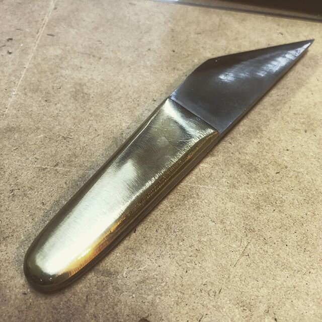 This Chanel has been dark for a while due to life... but hey look, I can still make nice things! #woodworking #markingknife #finewoodworking #eoodworkingtools #shoolsucks #slmostdone #newcontentcoming soon