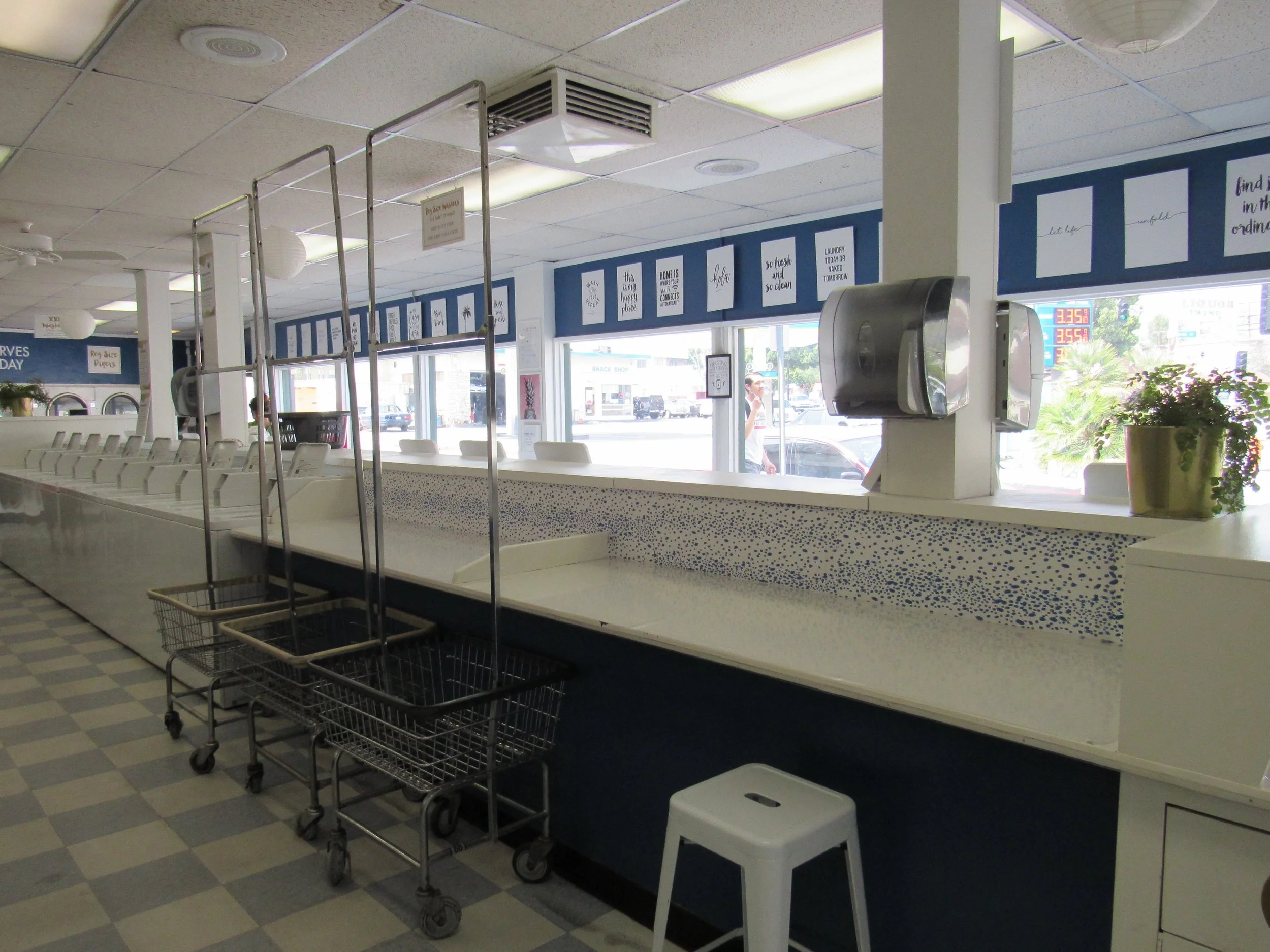 LIGHT, BRIGHT, SPACIOUS, CLEAN & FUN DECOR - one of the MOST COMMON compliments we receive from clients today. people SAY THEY "FEEL GOOD" COMING HERE! COME TRY IT FOR YOURSELF!