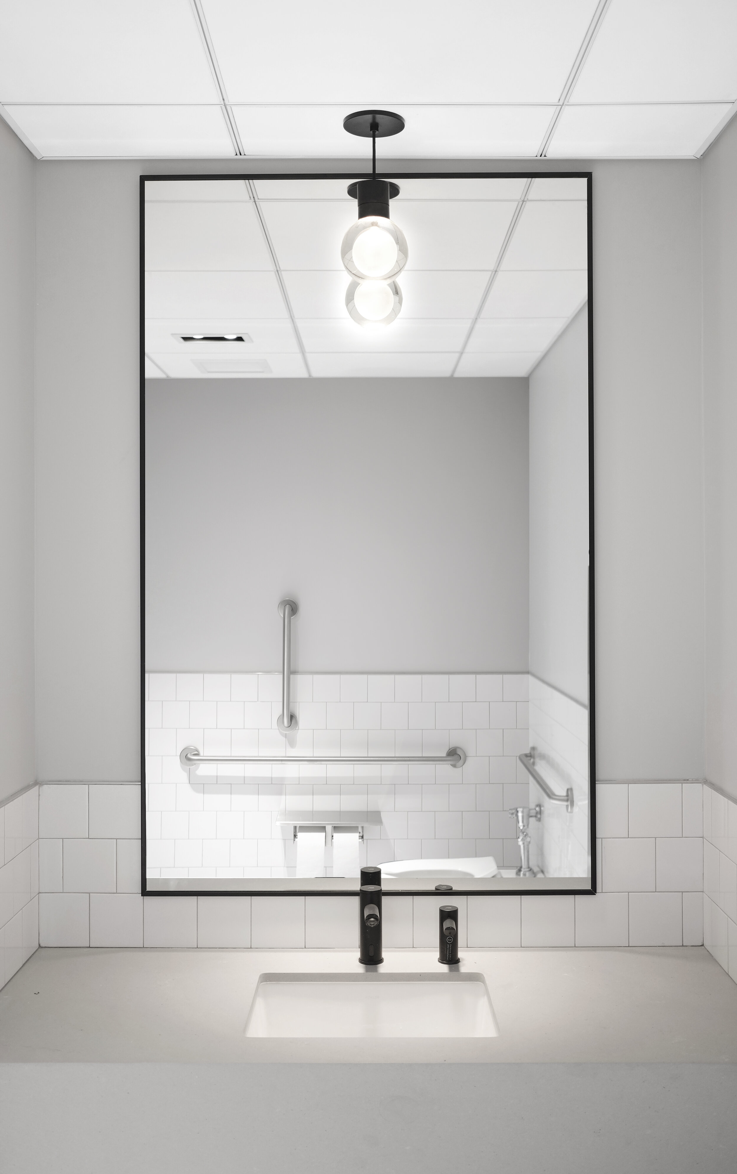 Bathroom  1.jpg