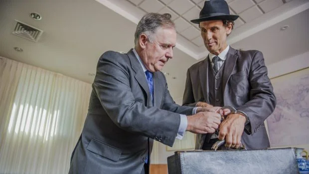 Burke_Peter_Jamila Toderas1.jpg