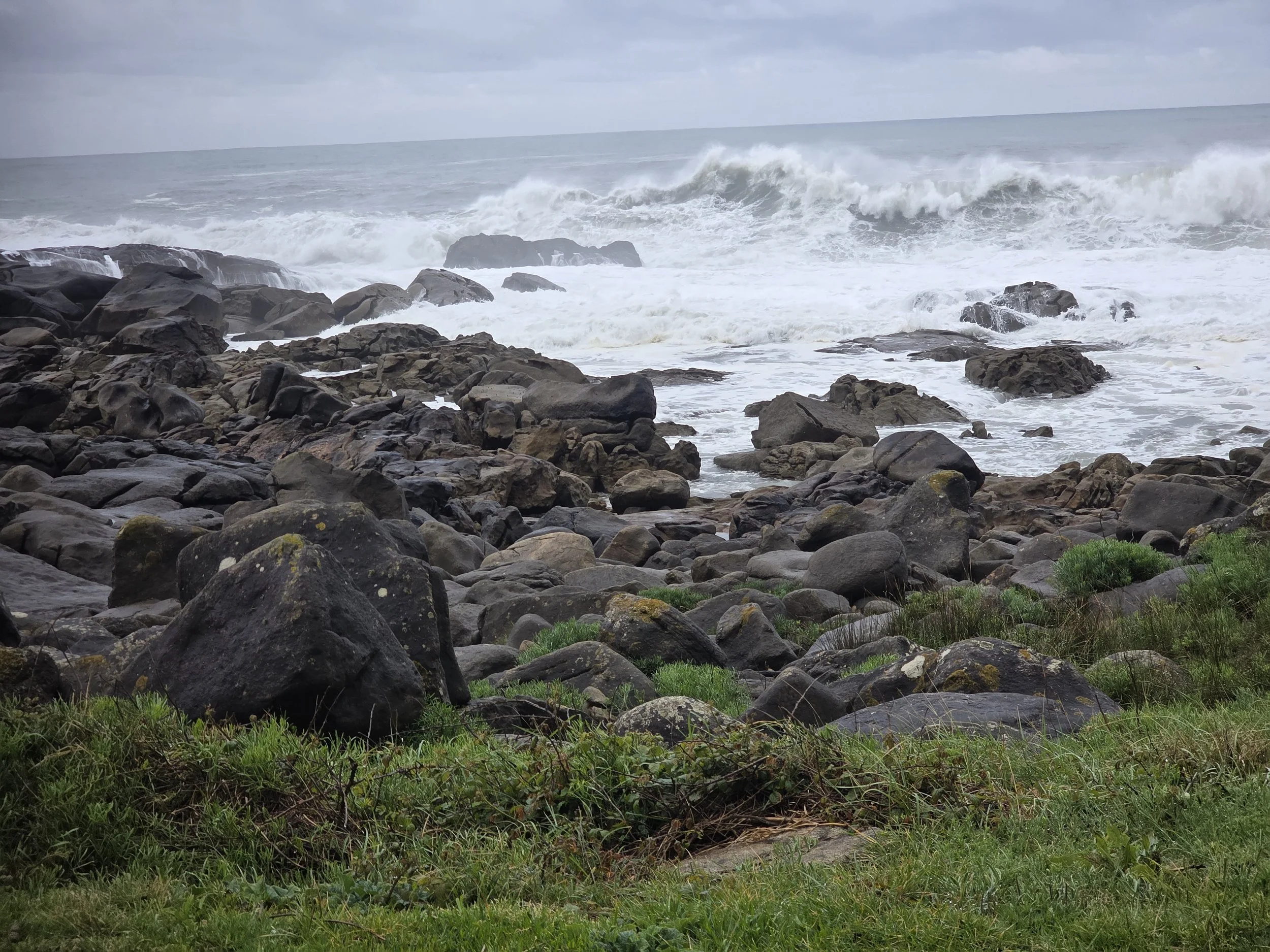 A beautiful shot of the waves on this overcast day.