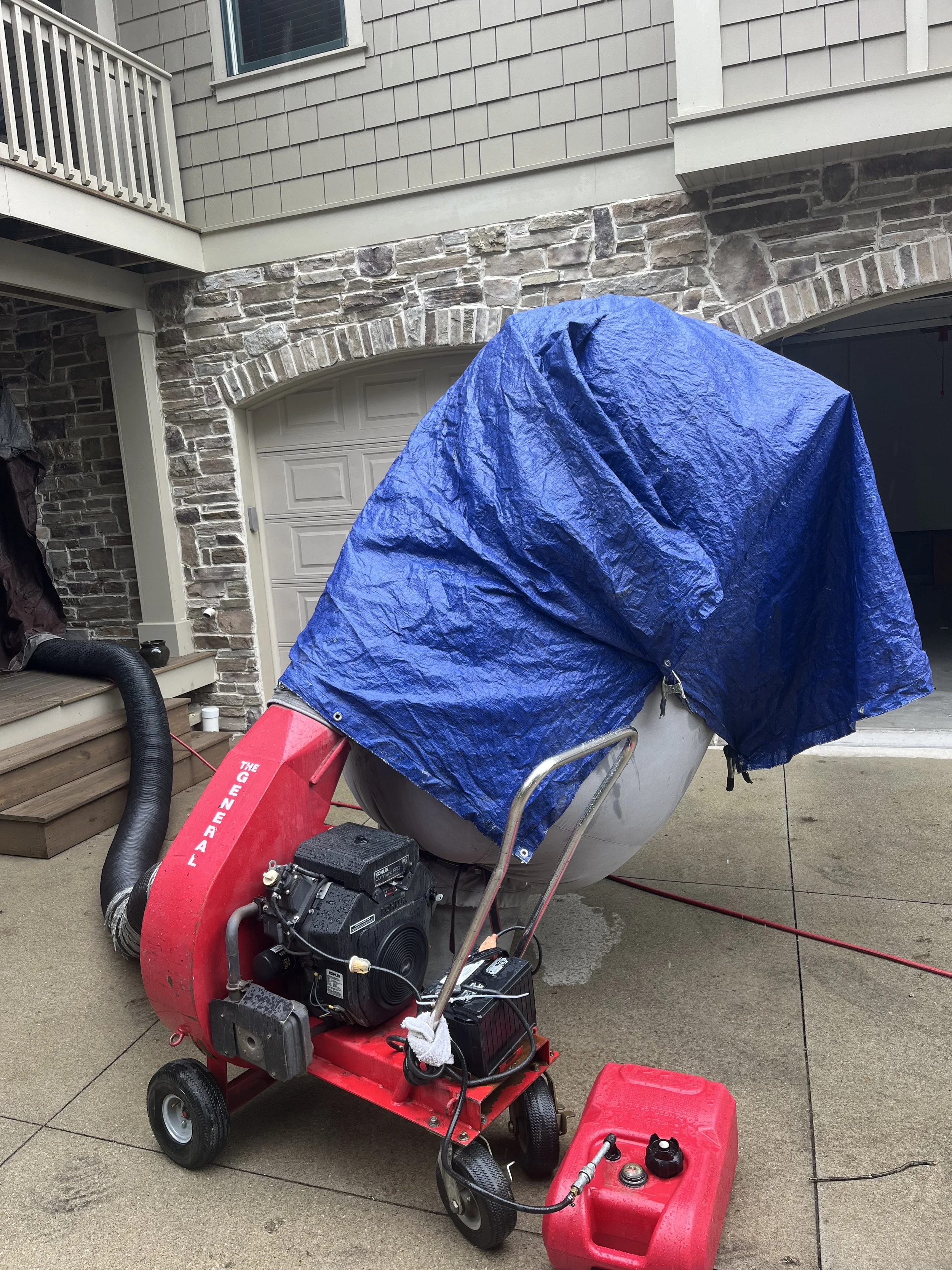 ductworks gas powered commercial grade vacuum