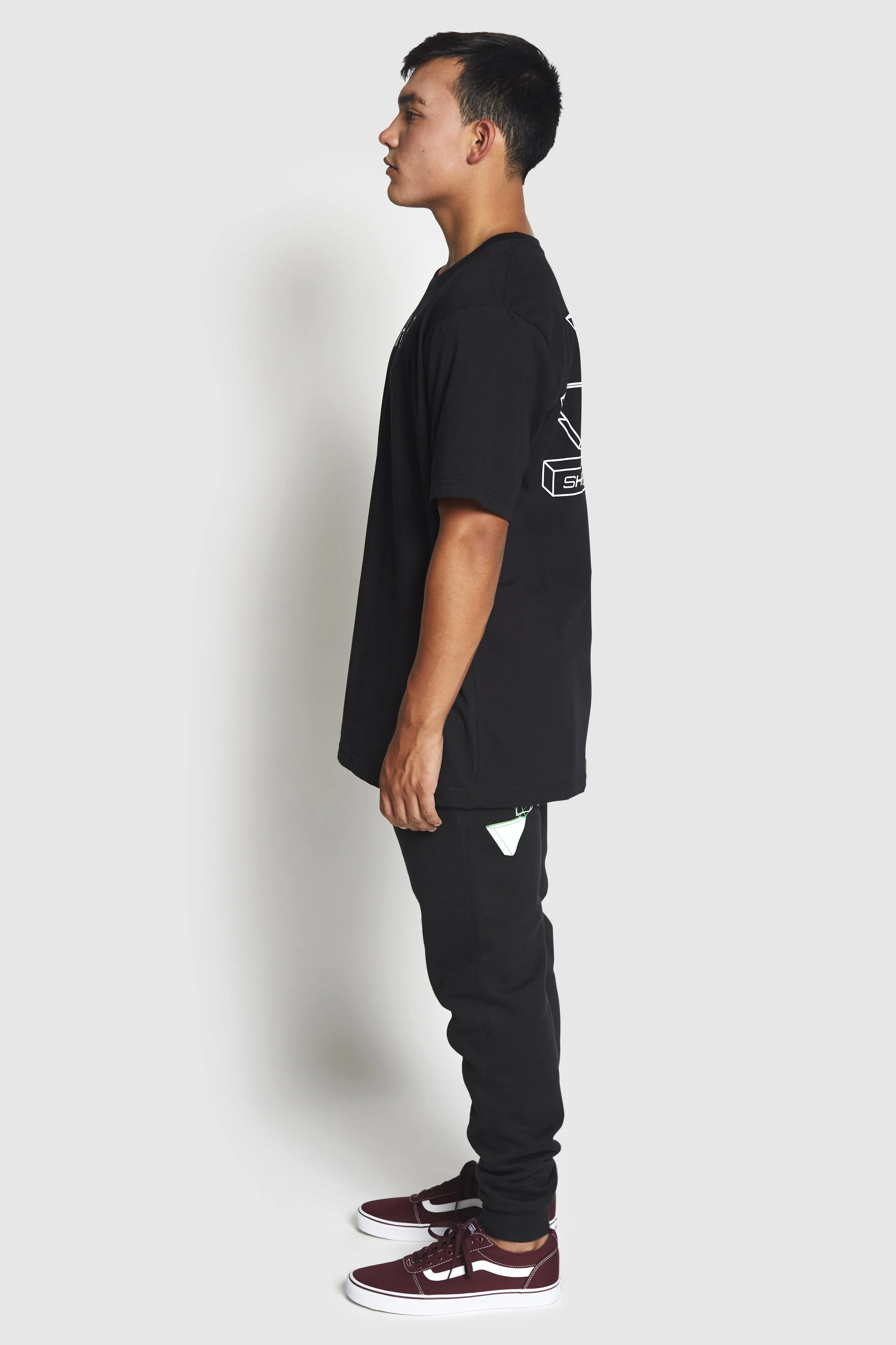 ShapeStreetwear_model_26.jpg