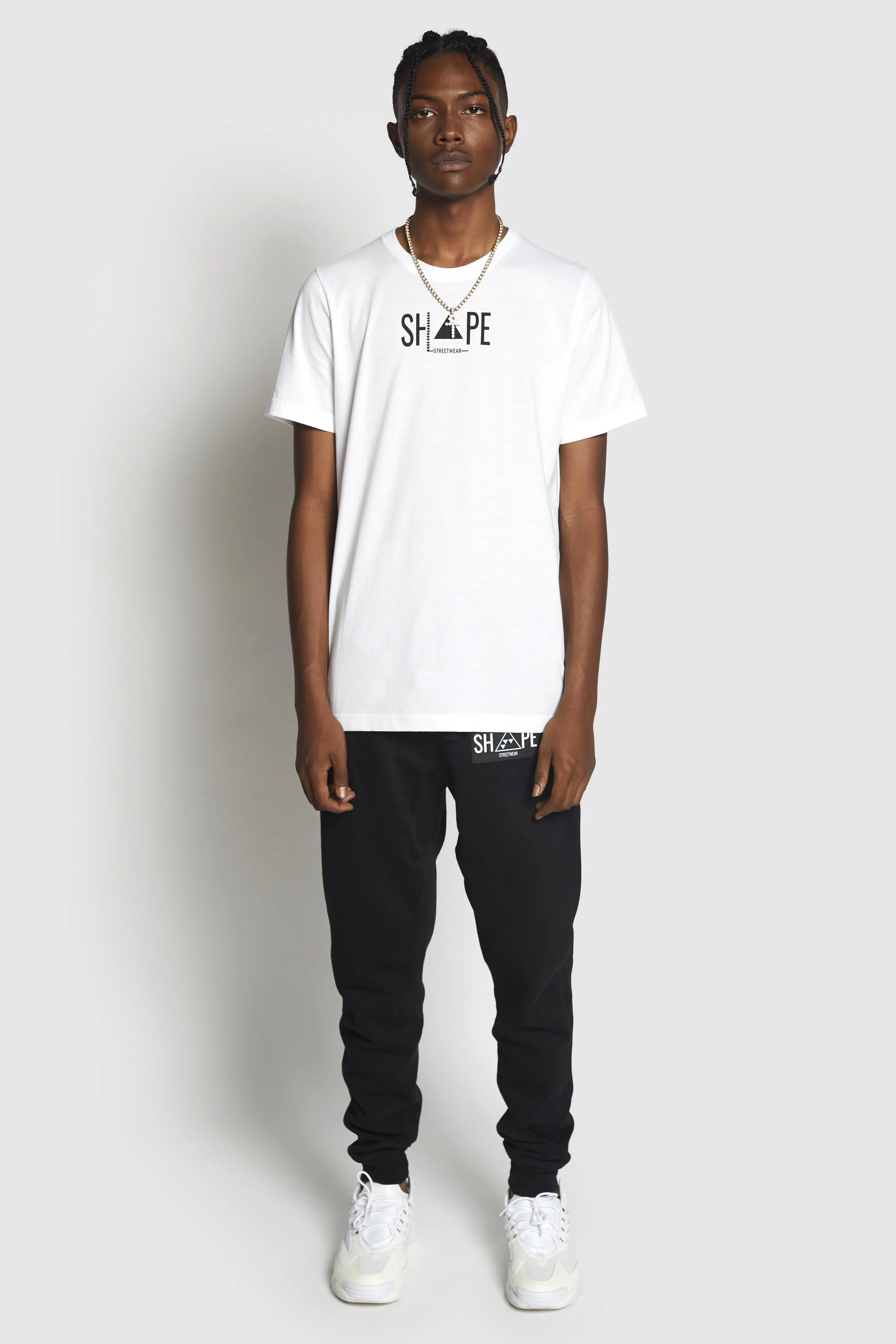 ShapeStreetwear_model_31.jpg
