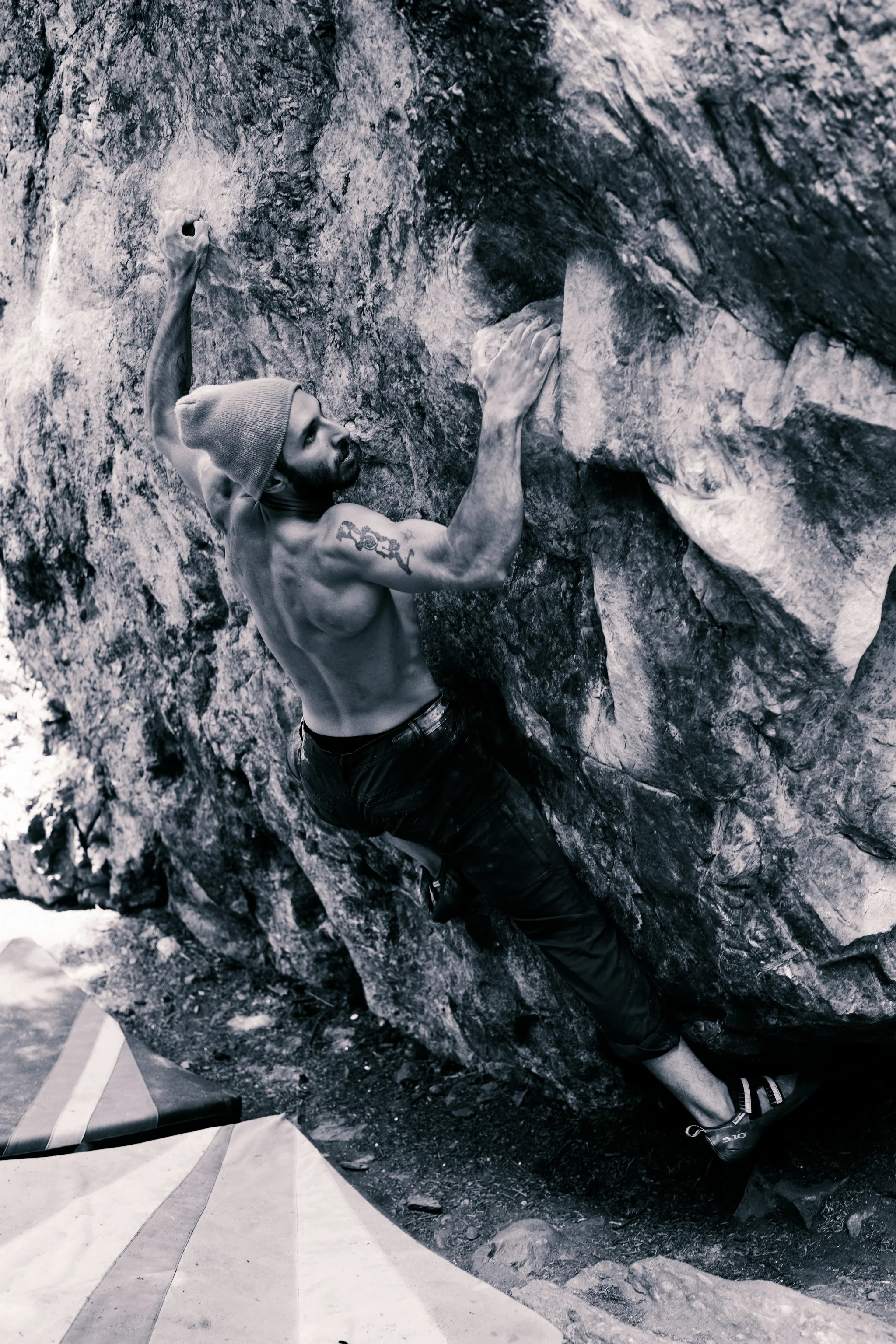 Climbing005.JPG
