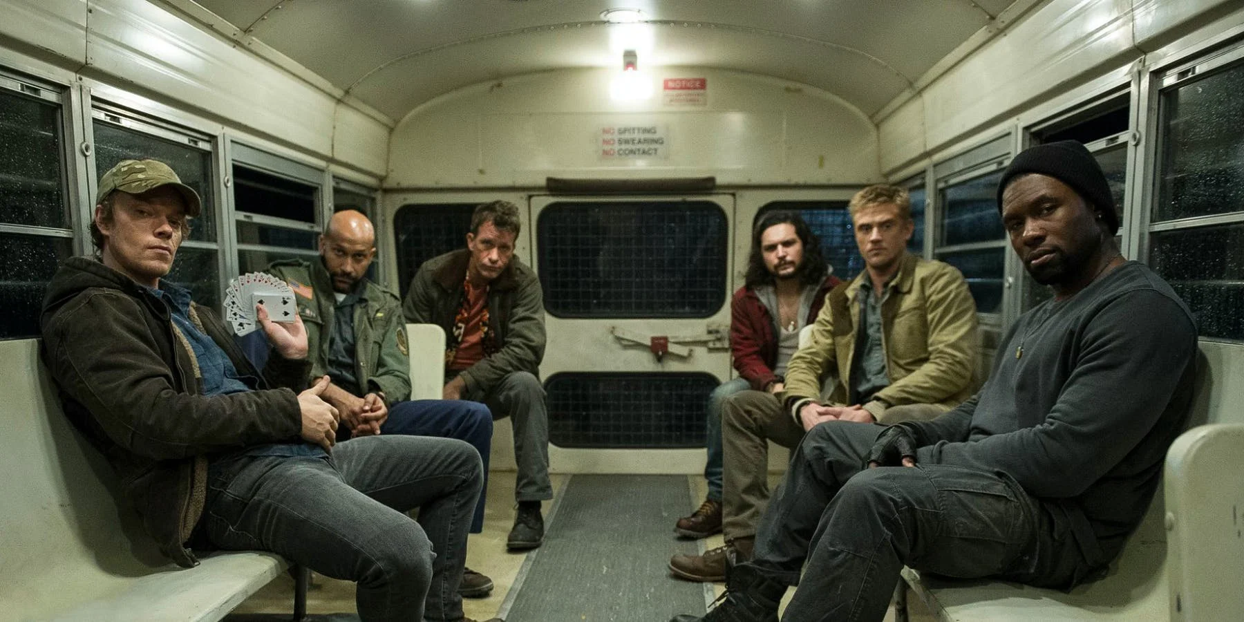 the-predator-new-cast-photo.jpg