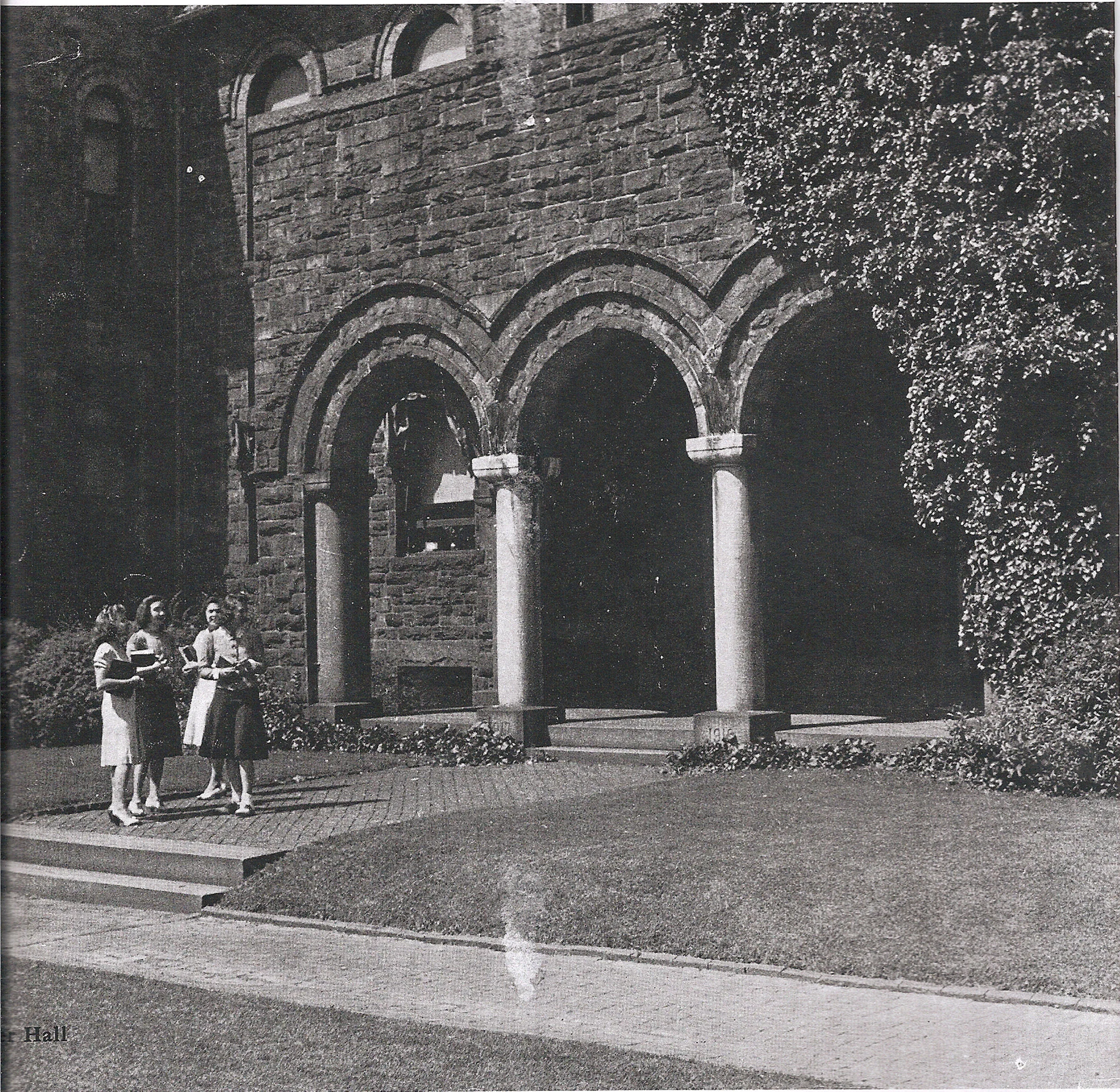 goucherhall_4_.jpg