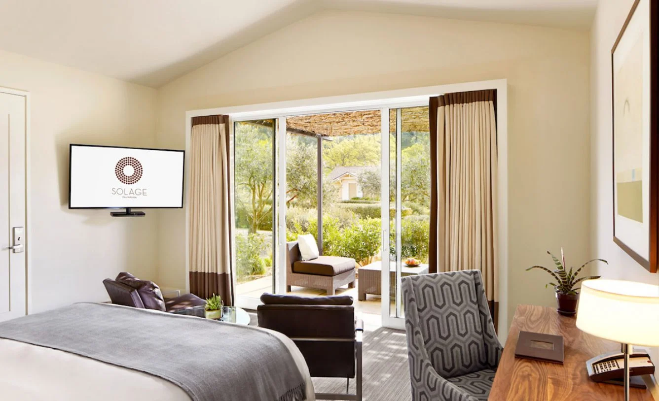 Calistoga-King-Studio-1-1336x814.jpg