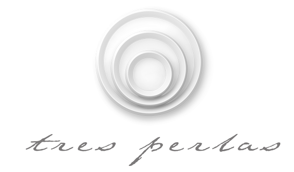 Tres Perlas Logo.png