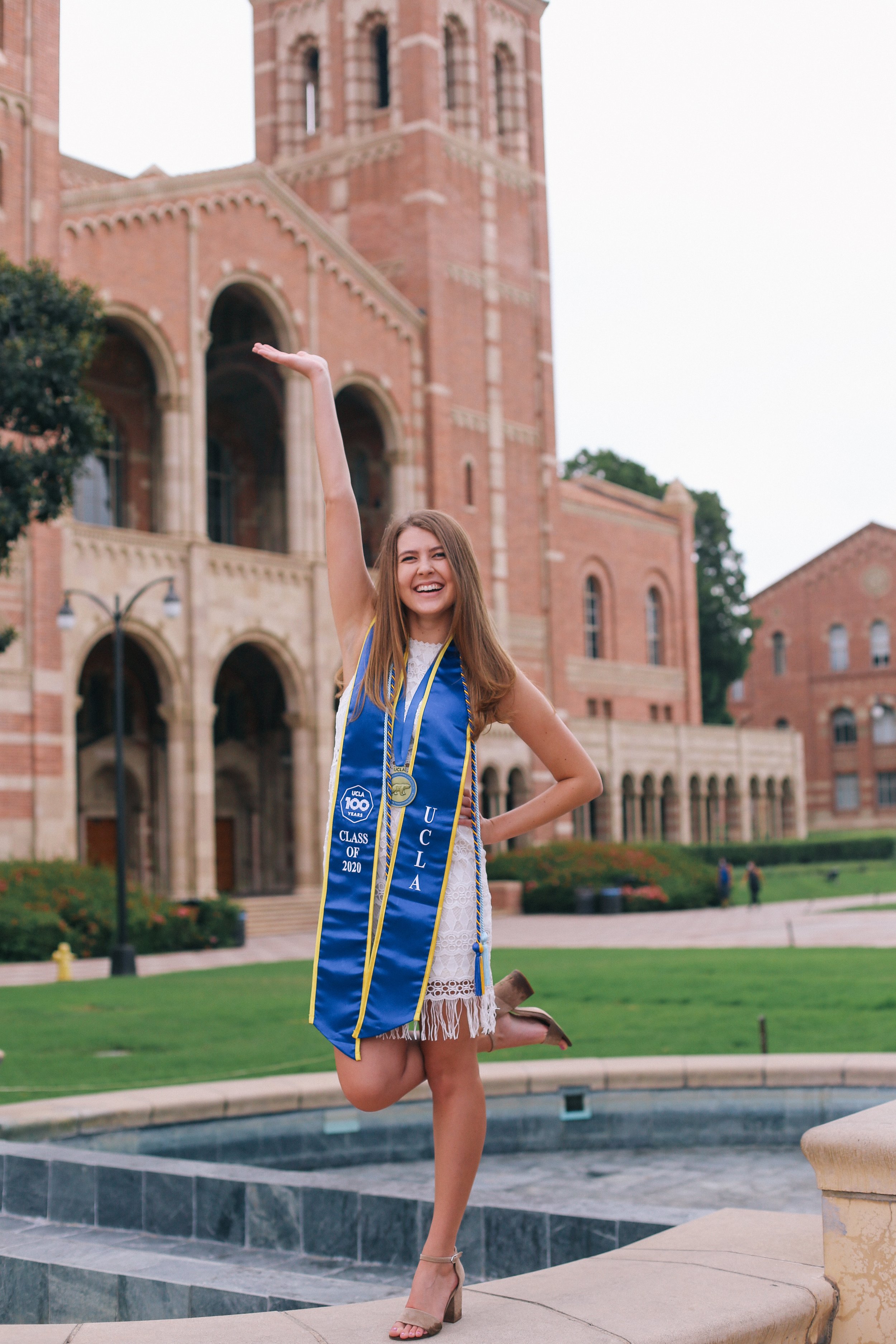 CHLOE-UCLA-GRAD-097.jpg