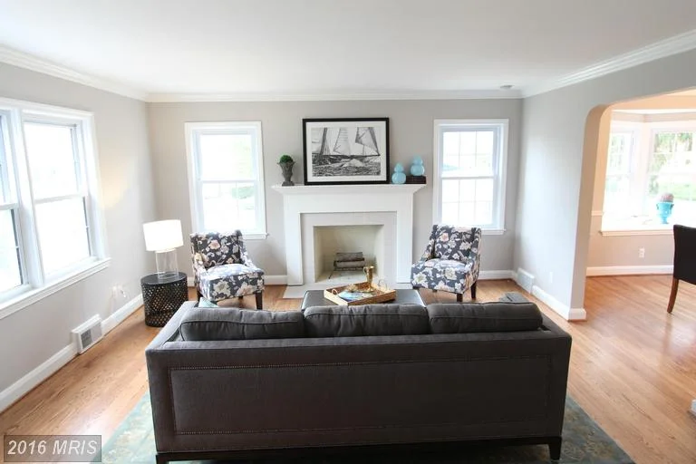 Living Room.jpeg