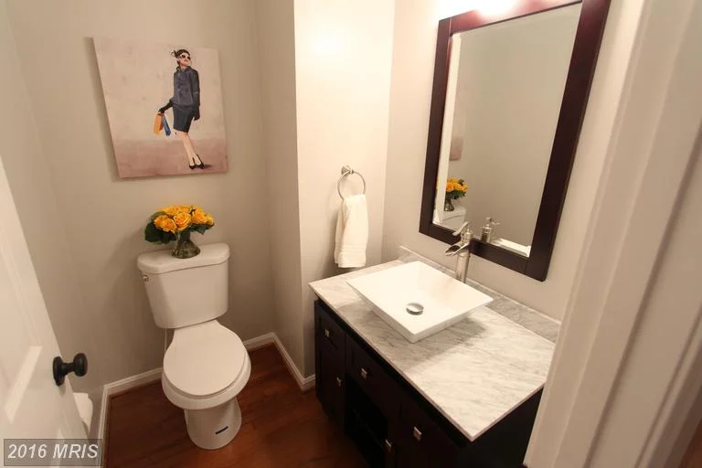Powder Room.jpeg
