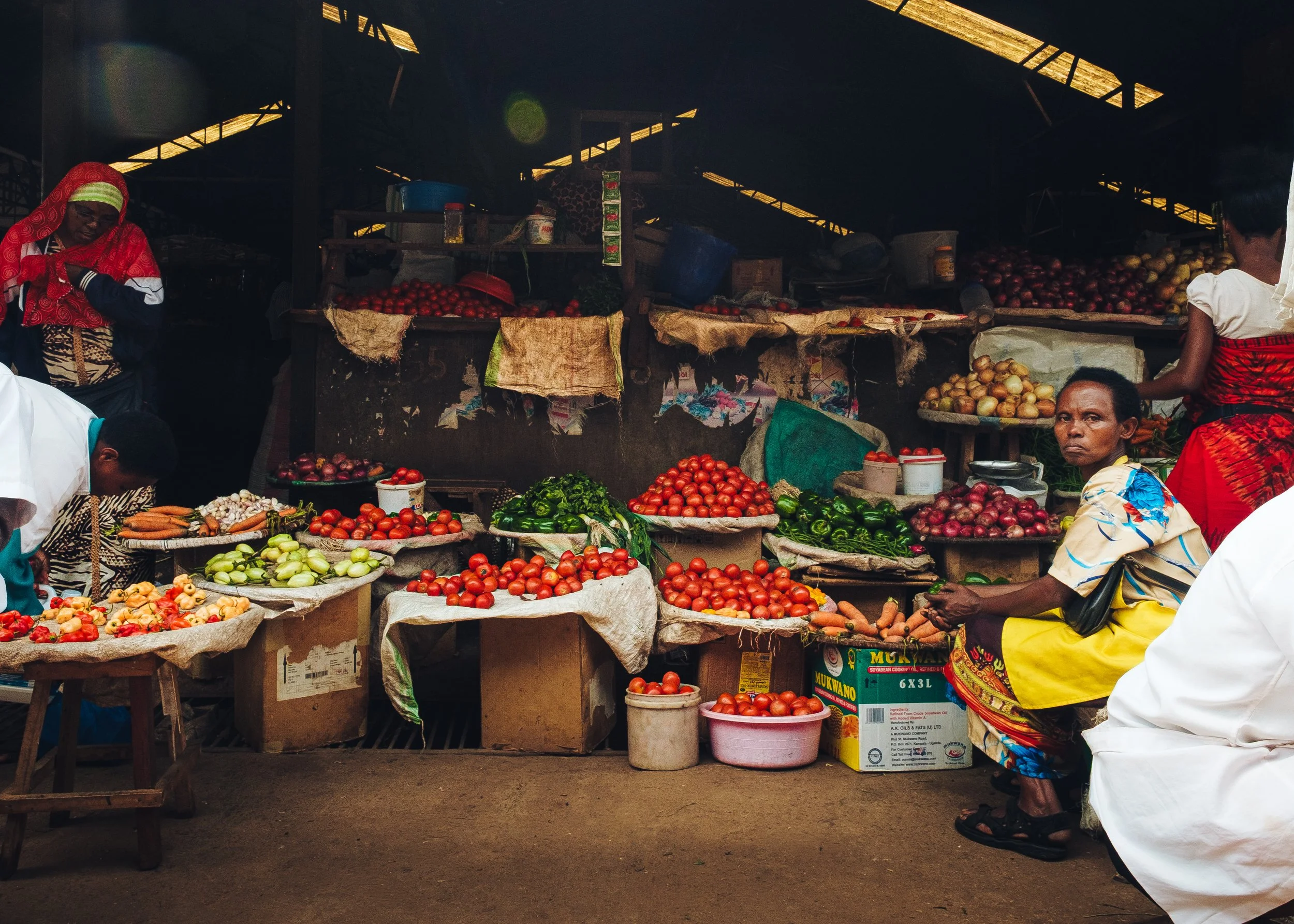 Among the Market Colors, 2019.