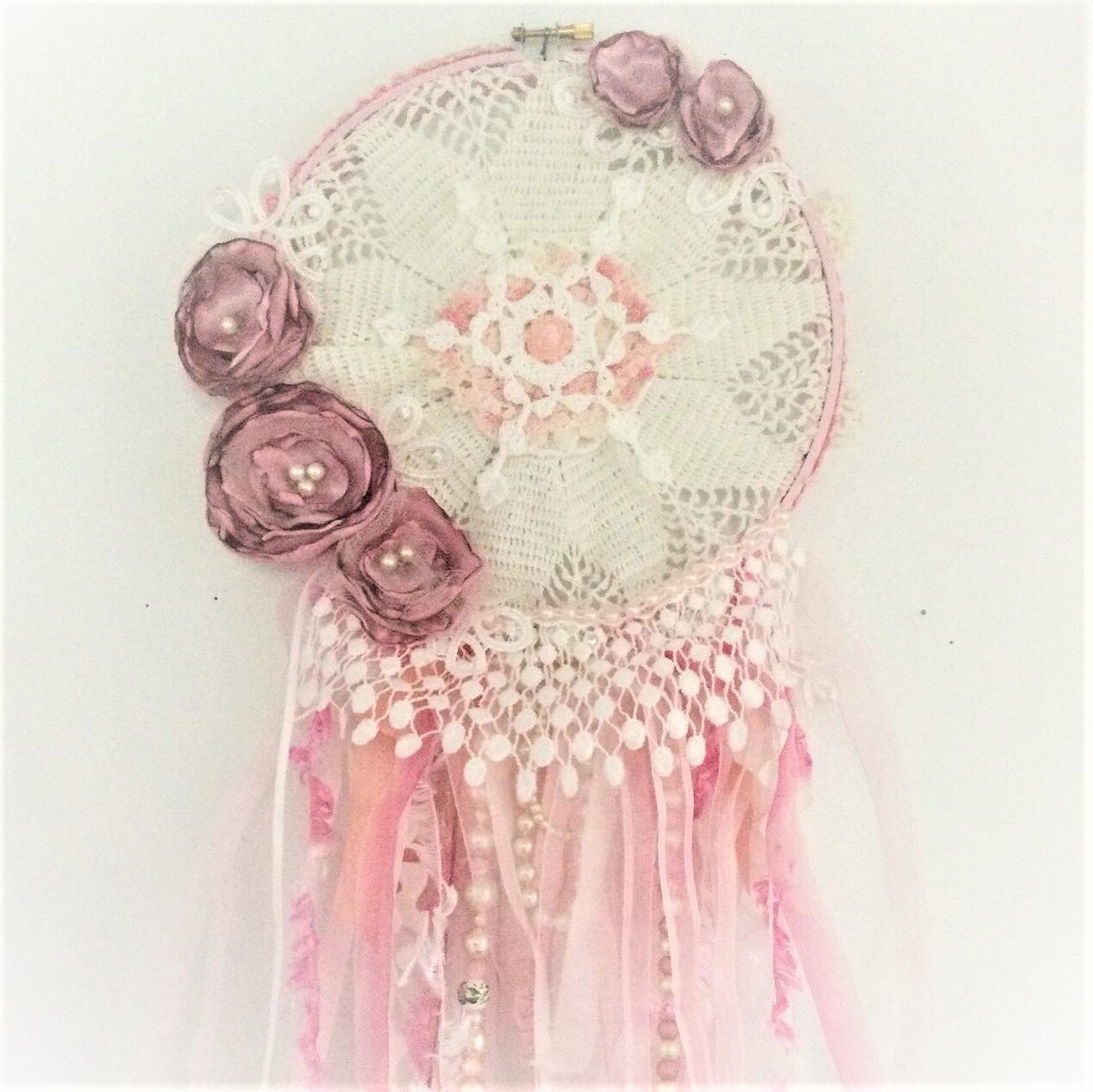 dreamcatcher and handmade flower class by Kim.jpg