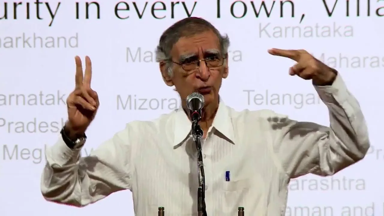 डा. राम पुनियानी भारत में सांप्रदायिक सौहार्द बनाने के काम में लगे हैं.