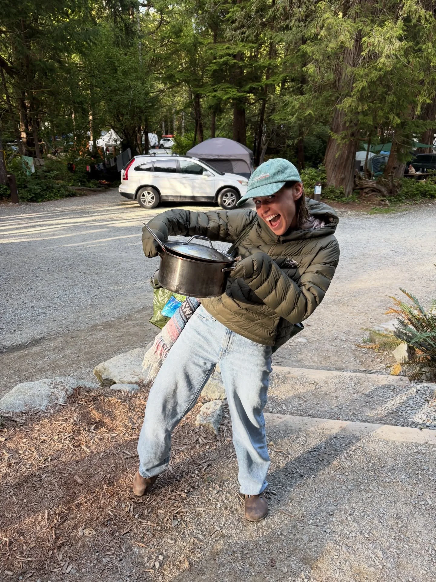 Dinner on the beach, anyone? 🌿🥑🥦

#bitchesnbarrels #surfretreatforwomen #tofino #yourtofino