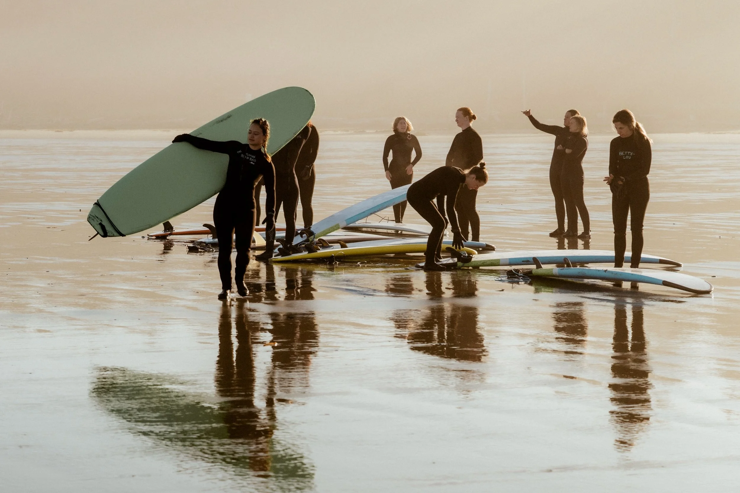 Different pre surf moments. 
Staring and watching the break. 
Sorting out gear. 
Chatting and goofing around. 
Glimmers in the champagne light ✨

Beautiful captures by @bryannabradleyphotography