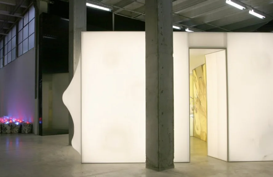 piece lumineuse installation artistique PCA ar studio d'architectures (1).jpg