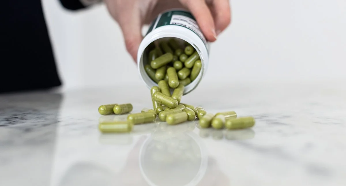 LISA CURTIS HEADSHOTS KULI KULI STEPH GRANT_WEB-30.jpg