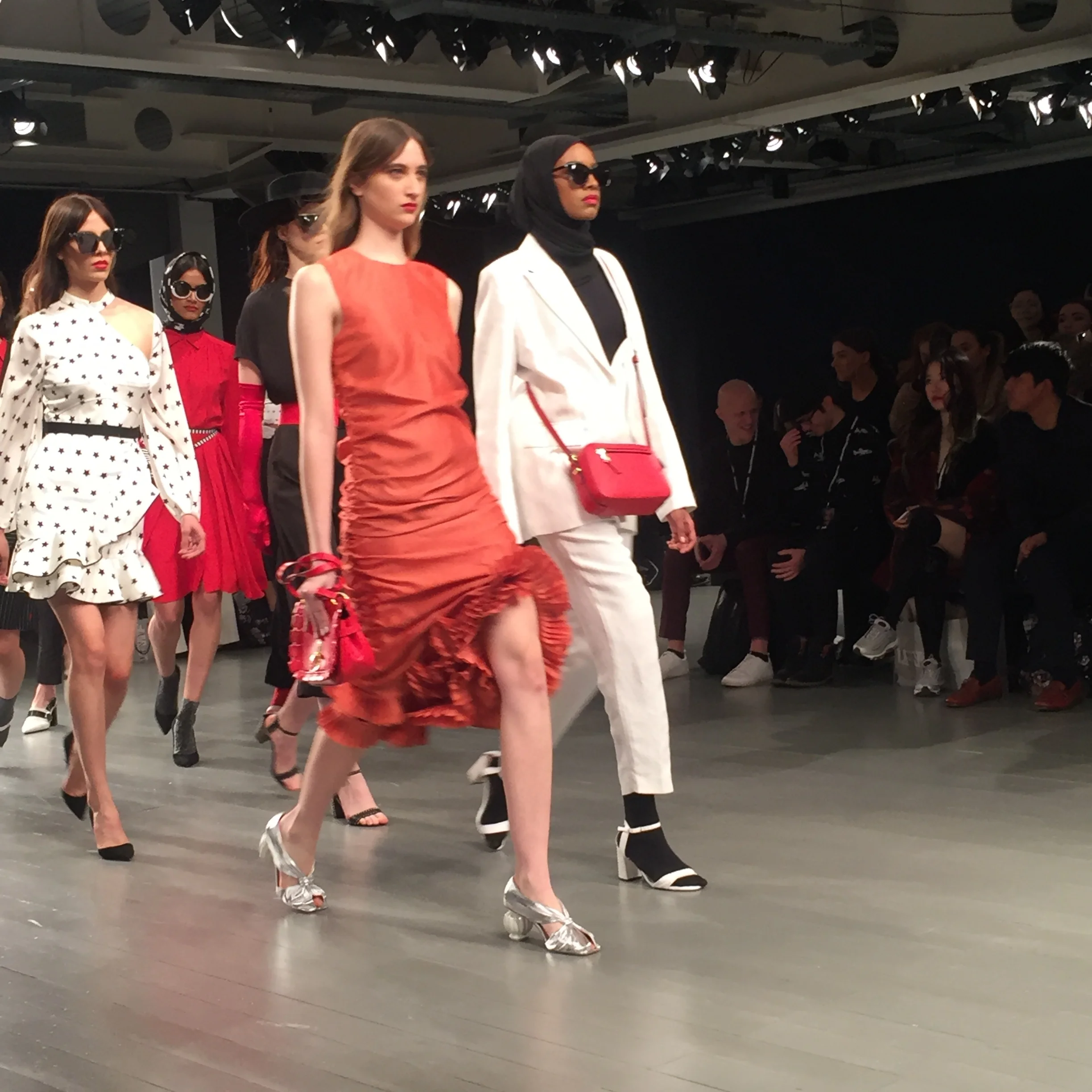 London-fashion-week-festival-elisa-les-bons-tuyaux-15.jpg