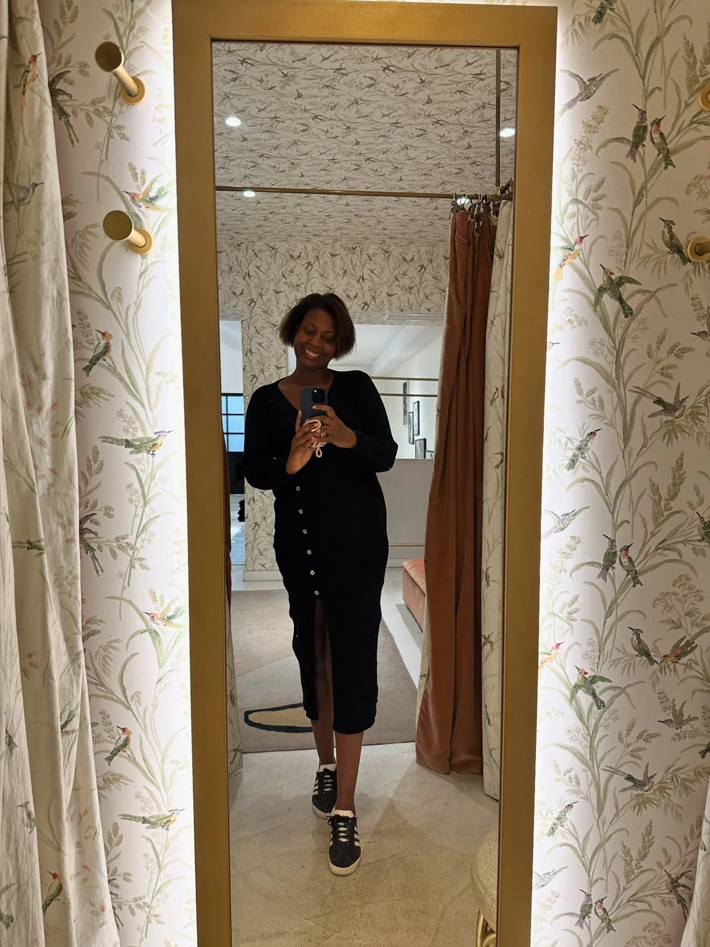 ✨ Hello 2026 ✨

Premier post de l&rsquo;ann&eacute;e et s&eacute;lection de mes bonnes adresses parisiennes, entre mode fran&ccedil;aise, p&acirc;tisserie iconique&nbsp;et id&eacute;es de sorties &agrave; Paris en hiver&nbsp;🤍

Un concentr&eacute; d