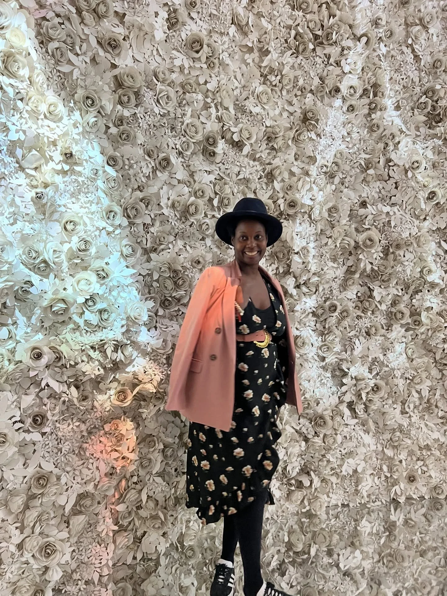 Paris, du jour &agrave; la nuit ✨

Nouvelle parenth&egrave;se parisienne &agrave; travers mes derni&egrave;res d&eacute;couvertes : entre mode fran&ccedil;aise, beaut&eacute;, bien-&ecirc;tre et art de vivre, pour (re)d&eacute;couvrir Paris autrement