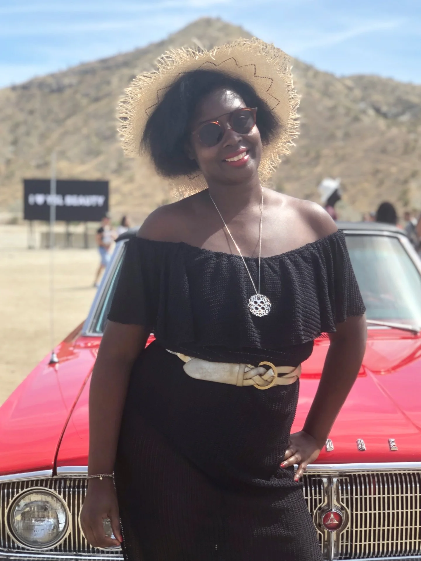 Palm springs 🌴

Flashback sur un moment hors du temps, au c&oelig;ur du d&eacute;sert californien.

Mon tout premier voyage &agrave; Palm Springs, et pas n&rsquo;importe lequel : direction l&rsquo;exp&eacute;rience YSL Beauty station avec @yslbeauty