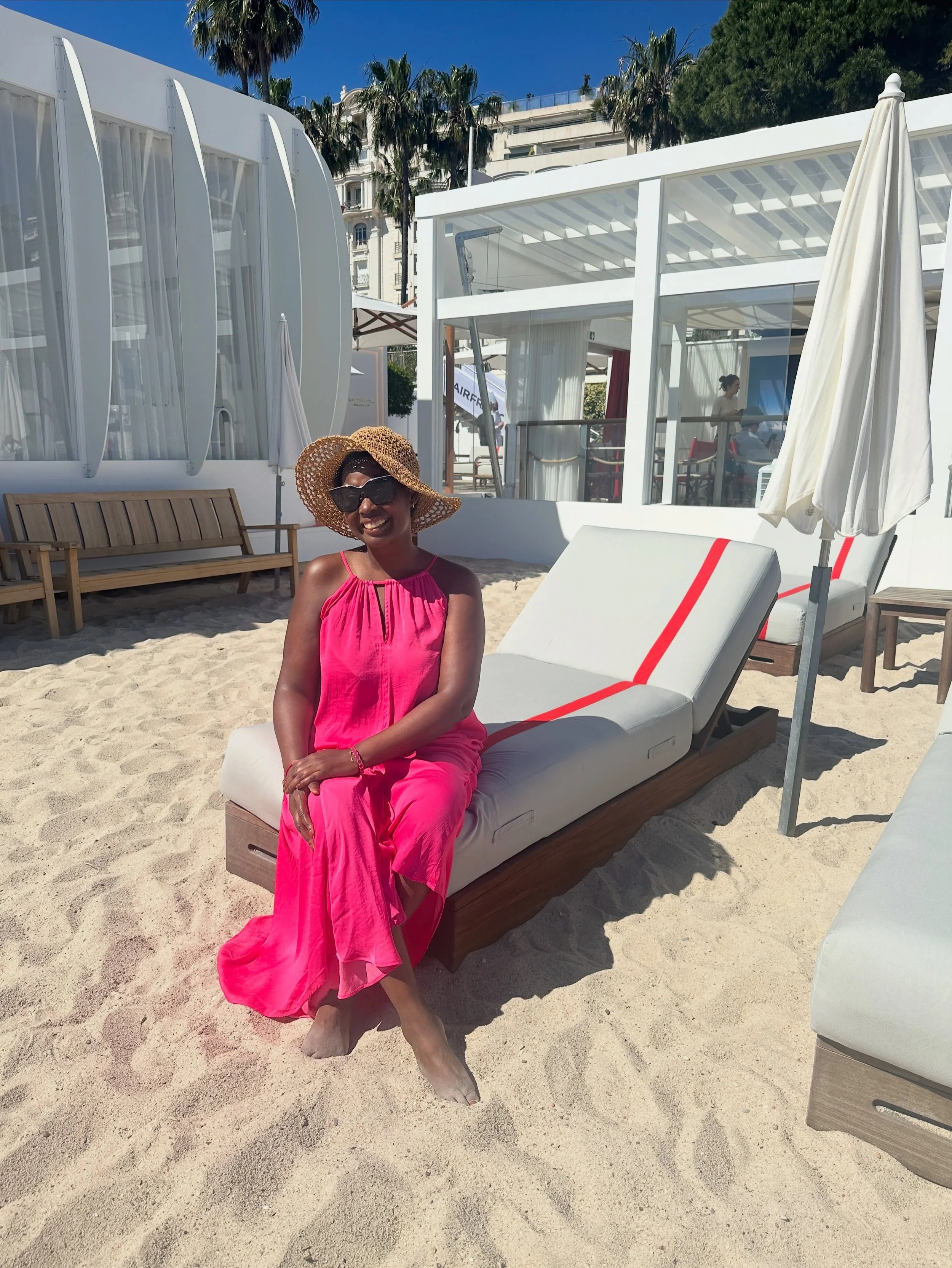 On dit que la patience paie toujours&hellip; et cette fois-ci, ce fut v&eacute;ritablement le cas. 🙏🏾

J&rsquo;ai eu l&rsquo;immense chance d&rsquo;&ecirc;tre convi&eacute;e &agrave; d&eacute;couvrir la Plage Air France, install&eacute;e sur la myt