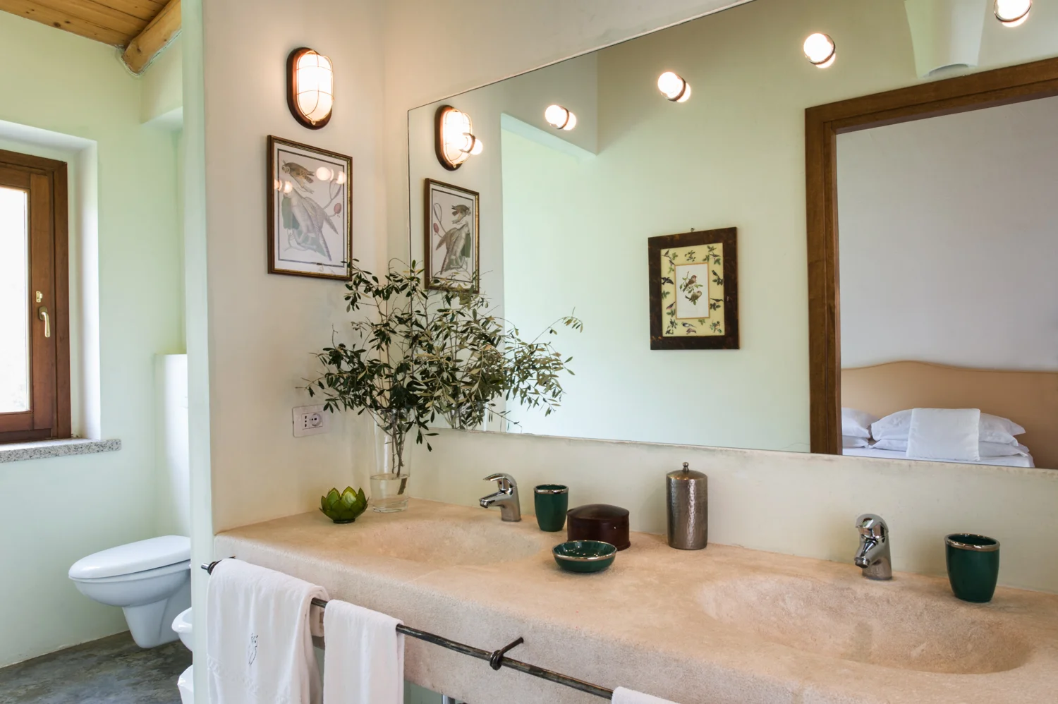 BedroomBathroom_103NEW.jpg