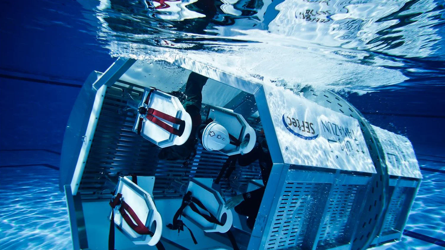 Reconfigurable Cabin