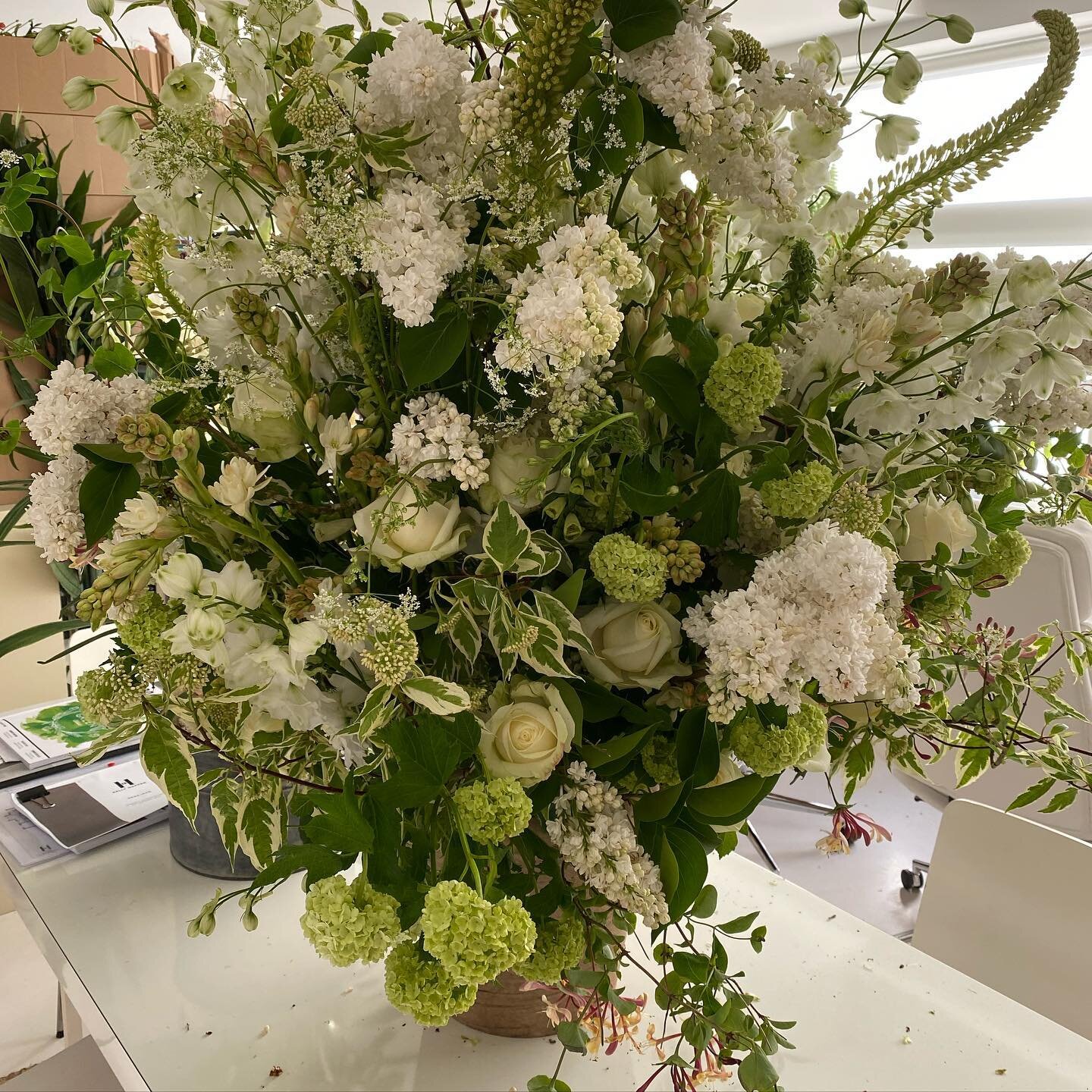 Well &ldquo; Romantic Gestures &ldquo; are still taking place during #lockdown as I was asked to put an arrangement of #flowers together for one of our lovely #gardenmaintenance #clients for his wife&rsquo;s #birthday and I #rose to the #challenge ex