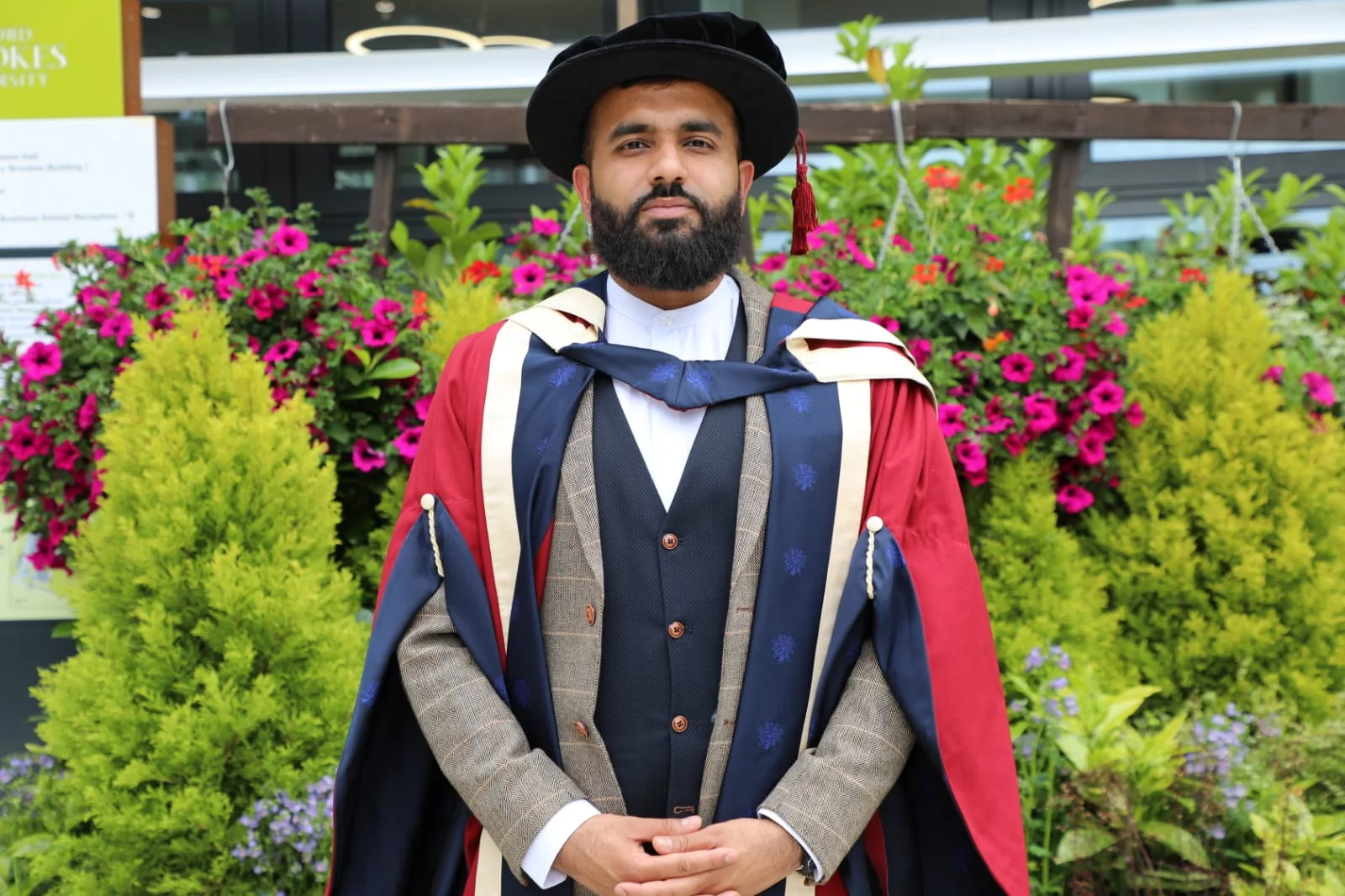 Hussain Manawer receiving a doctorate of arts from the University of Oxford Brooke’s.