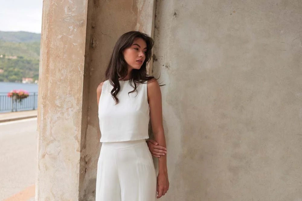 Felicite_claudia-christelle-ensemble-mariage-civil-pantalon-evasee-haut-sans-manches-fluide-maison-lemoine_nantes.jpg
