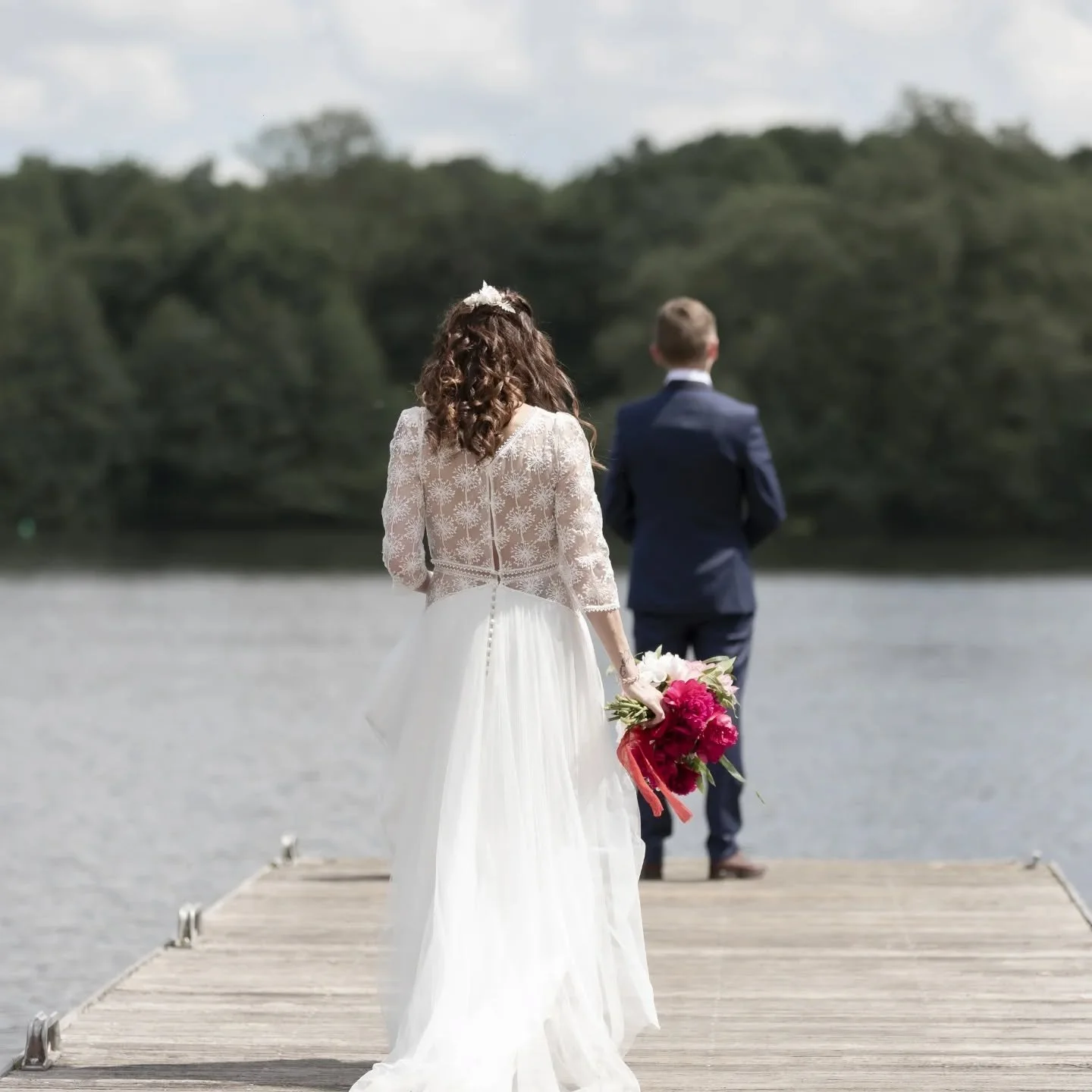 ✨ LE MARIAGE DE LAËTITIA ✨
Sublime Laëtitia en @lambertcreations ❤️
Tous nos vœux de bonheur aux jeunes mariés !
#robesdemariée #robedemarieenantes #lambertcreations #nantes