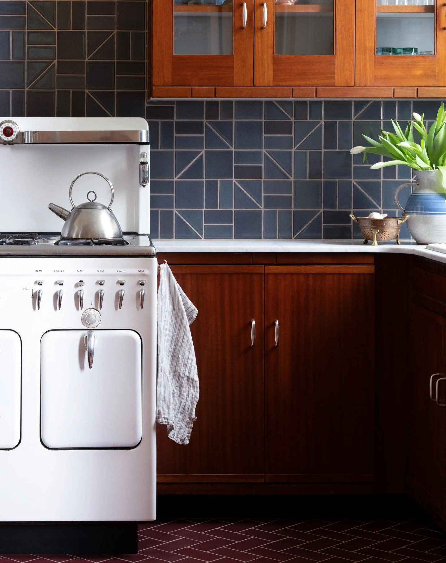 Hicks Street&nbsp;Kitchen
Grateful to be given the opportunity to breathe new life into this little kitchen that I&rsquo;ve known for 20+ years! Thank you for trusting me with this one @iamchrispeck @kathrynpeckcnm Photography @lizclayman Styling/ins