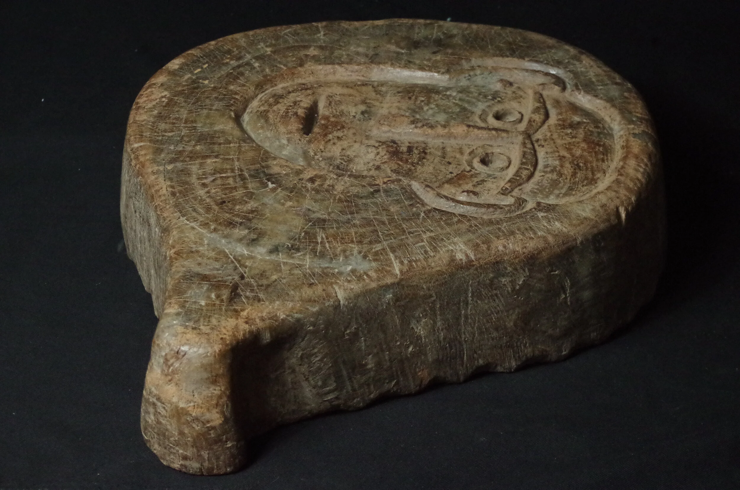 Carved stool-headrest - Belu - Timor Leste