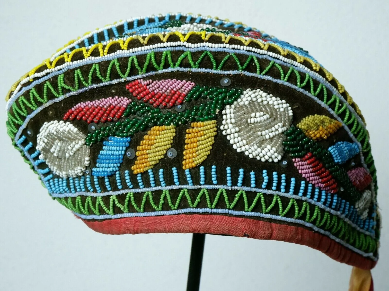 Antique Native American beaded Glengarry hat cap Iroquois 18501860