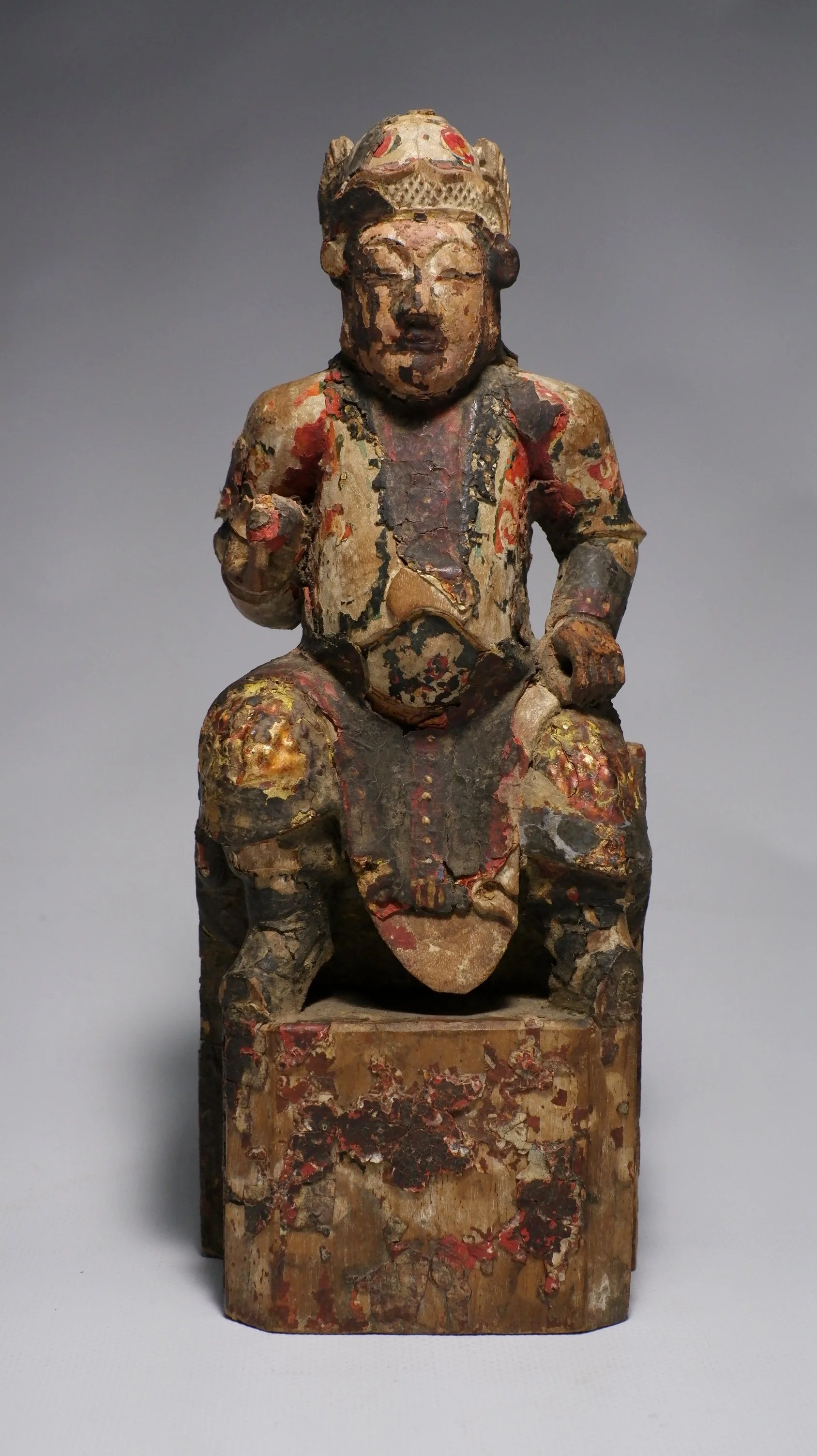 Antique 17th century Chinese statuette