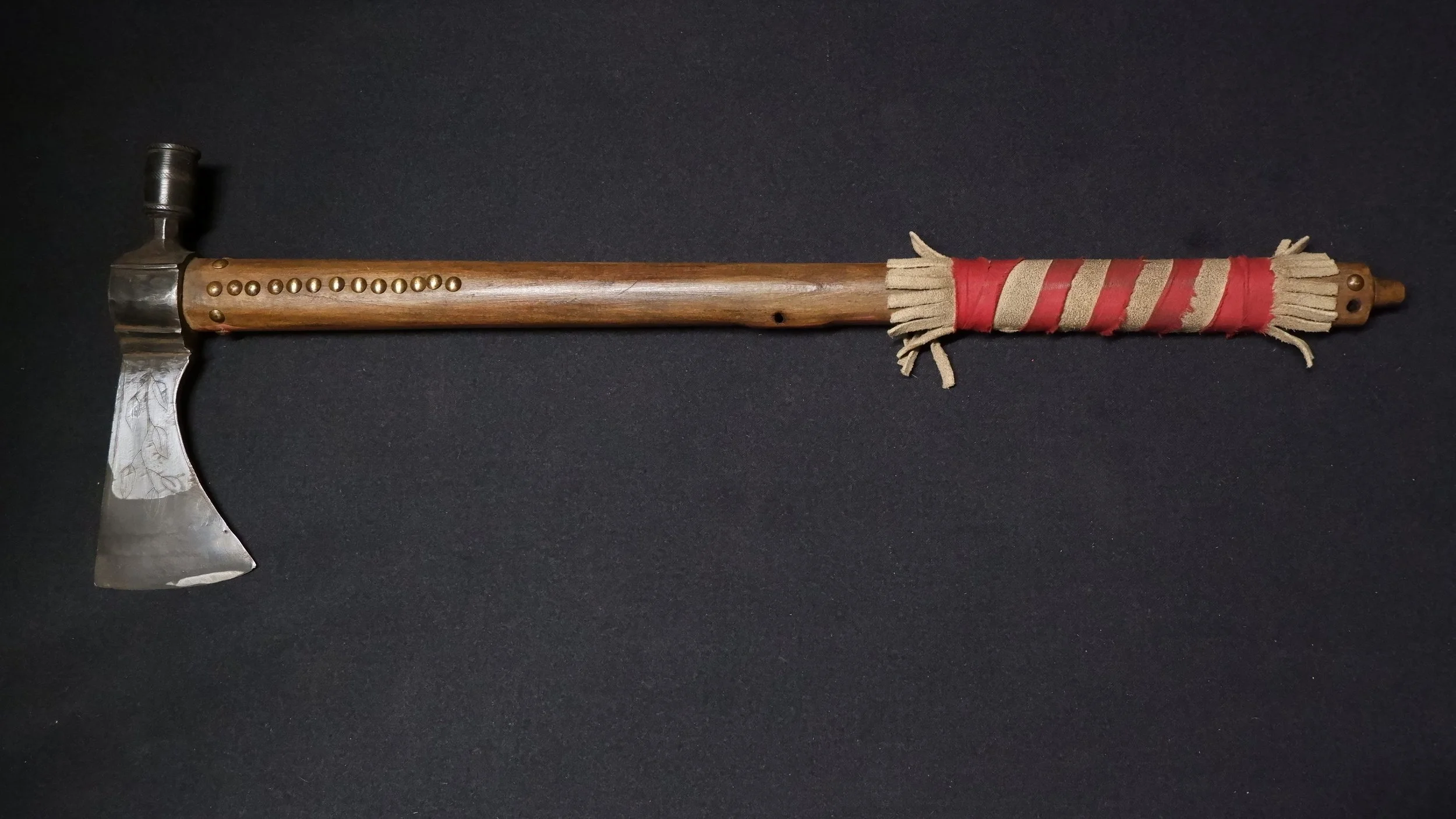 Native American pipe tomahawk