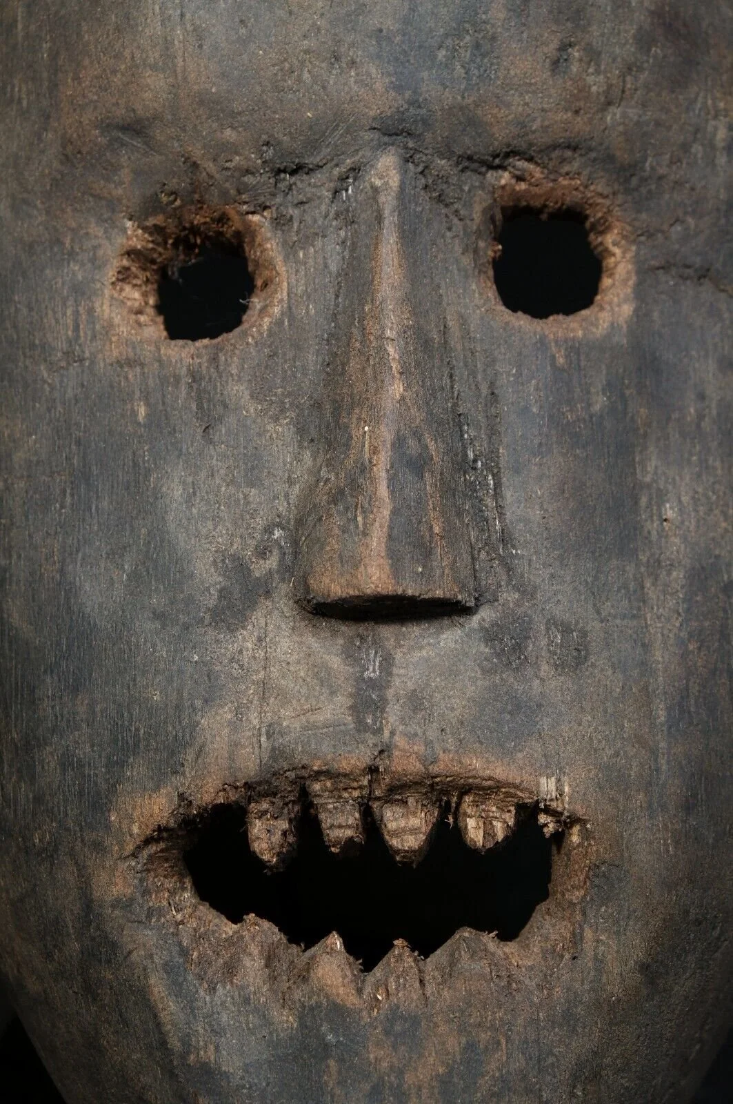 dayak borneo ancestral mask antique wooden 2.jpeg