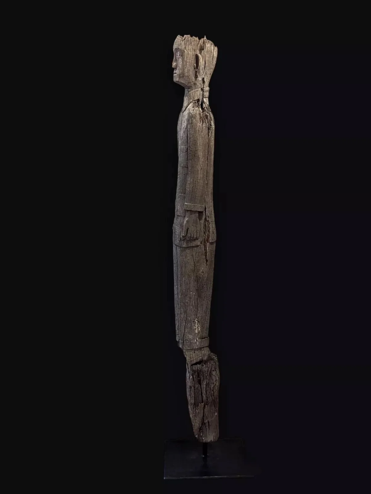 patung antique statue dayak hampatong borneo 2.jpeg