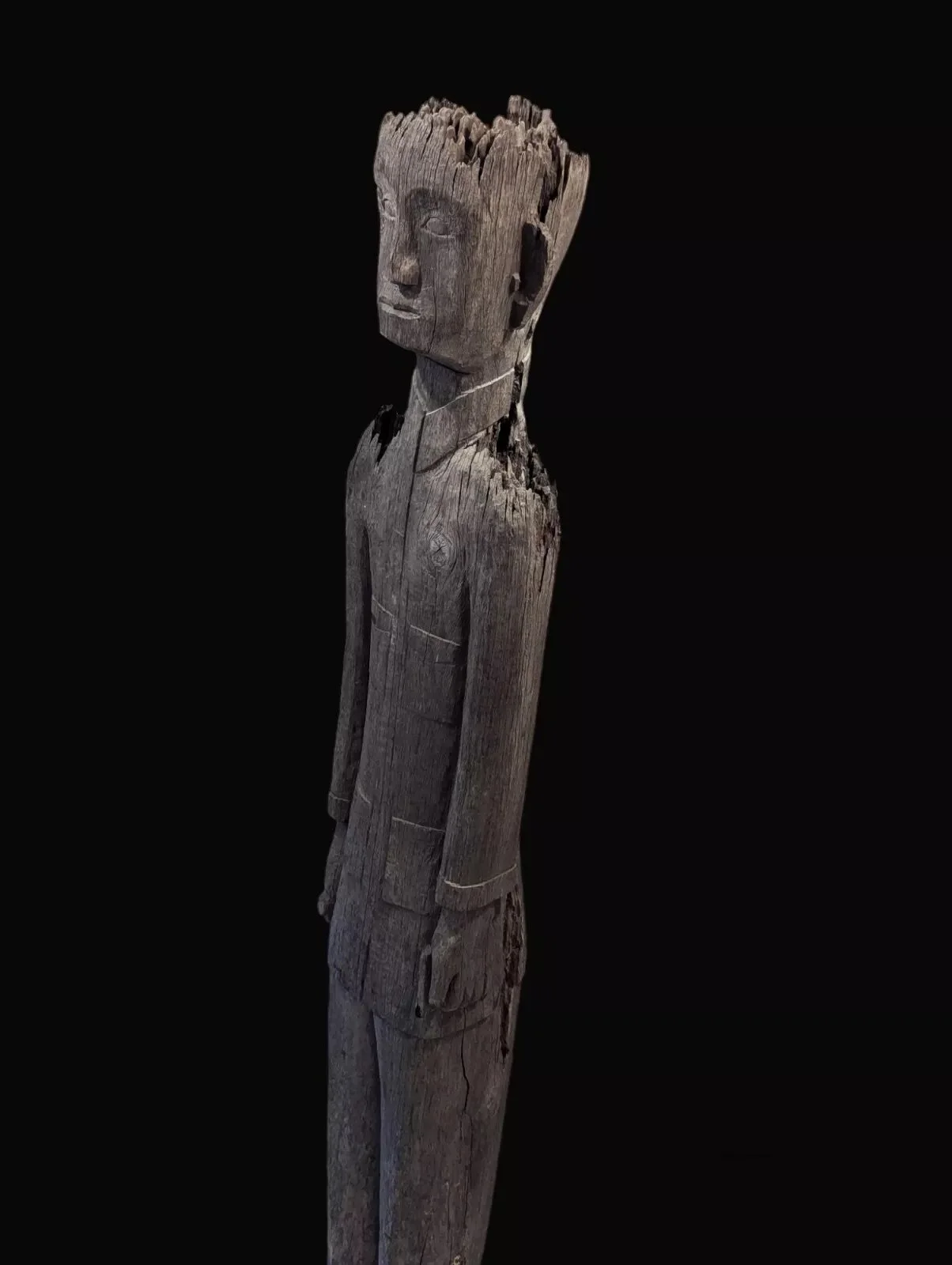 patung antique statue dayak hampatong borneo 7.jpeg