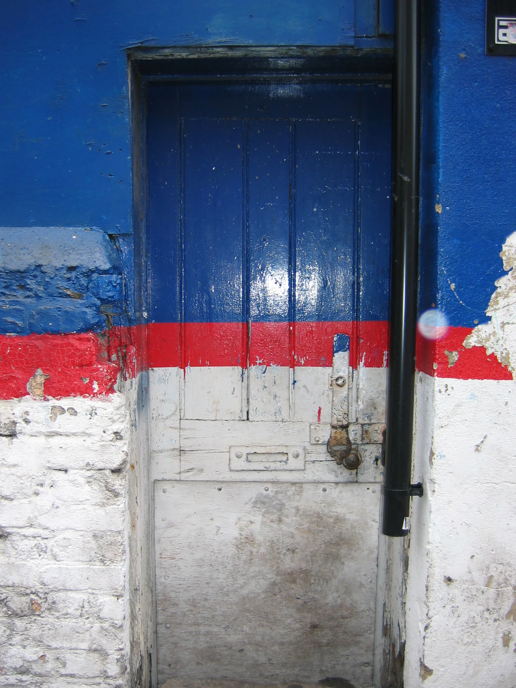  Photograph of Bermondsey London, by the artist Rick Clarke. 